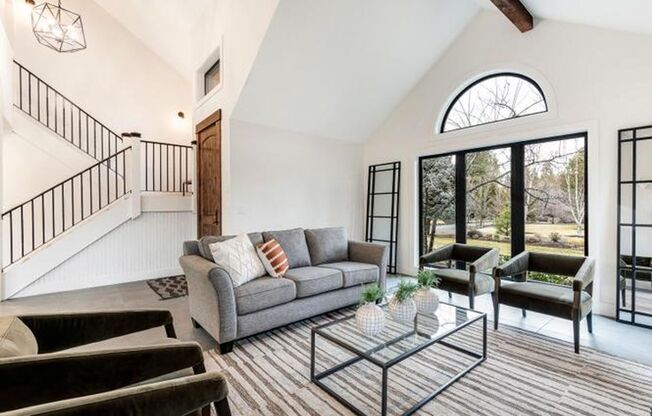 Beautiful Remodeled Home on Acreage!