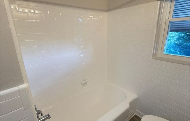 3 beds, 1 bath, $1,995