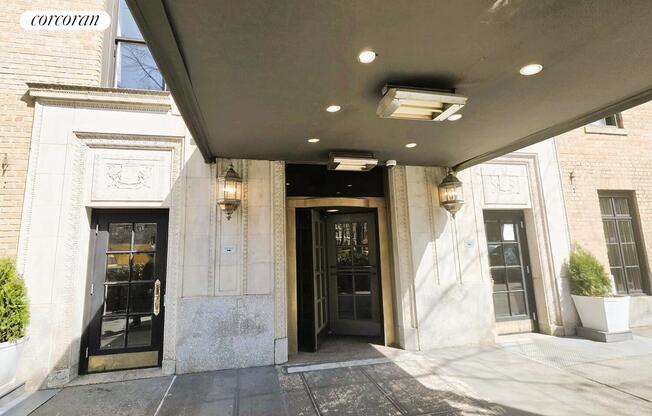 1 bed, 1 bath, $5,500, Unit 10I