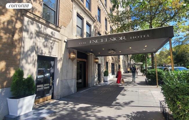 2 beds, 2 baths, $8,000, Unit 15B