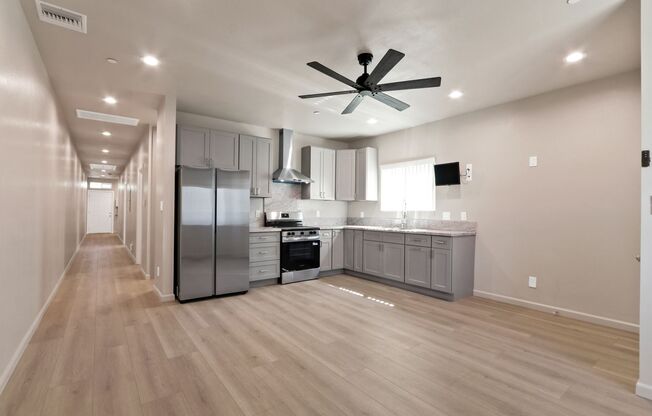 Carmenita Rd 10838