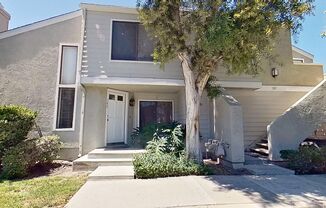 **Move-In Special!** Dual Master 2 Bedroom 2.5 Bath Townhome in Irvine!