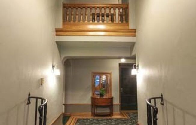 1 bed, 2 baths, 737 sqft, $1,500, Unit 101