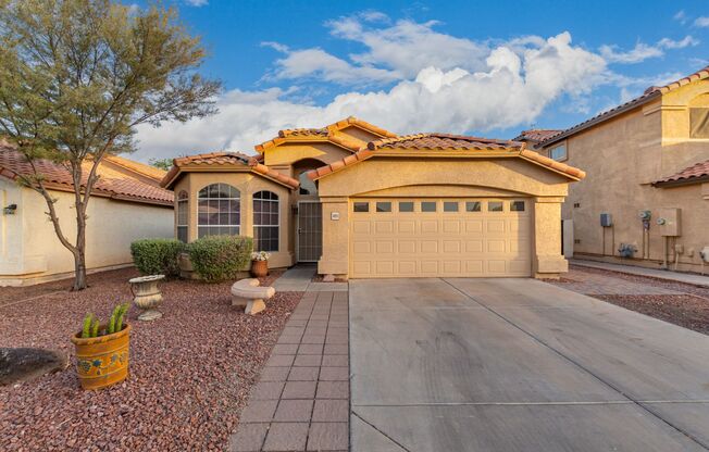 Beautiful 3-Bedroom, 2-Bathroom Single-Story Home with Vaulted Ceilings and Sparkling Pool!