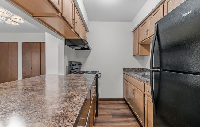 Studio, 1 bath, $989, Unit 81