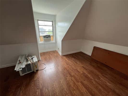 276 EMERSON AVE