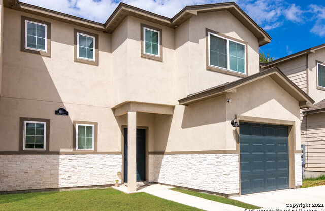 11111 belair DR