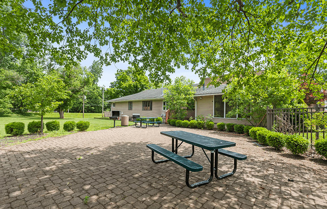 apartment picnic area