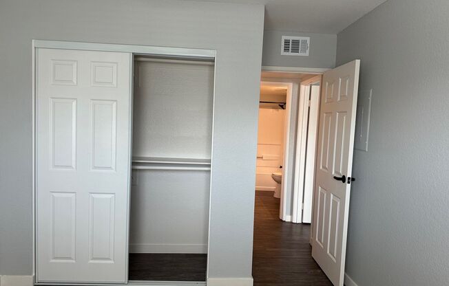 2 beds, 2 baths, 986 sqft, $2,785, Unit 706