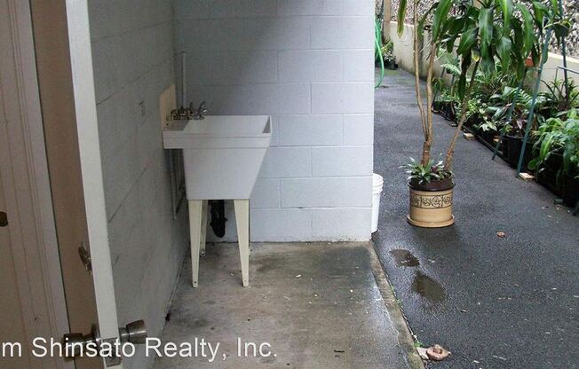 1323 Nuuanu Avenue