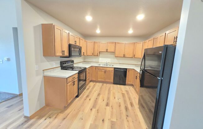 2 beds, 1 bath, 1,006 sqft, $1,230, Unit 3500 303