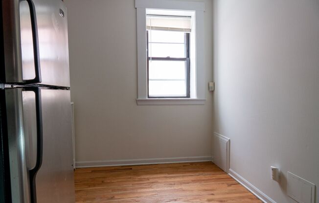 2 beds, 1 bath, 790 sqft, $1,865, Unit 4715-1S