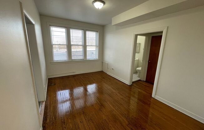 1 bed, 1 bath, 650 sqft, $950, Unit 1154 C-3