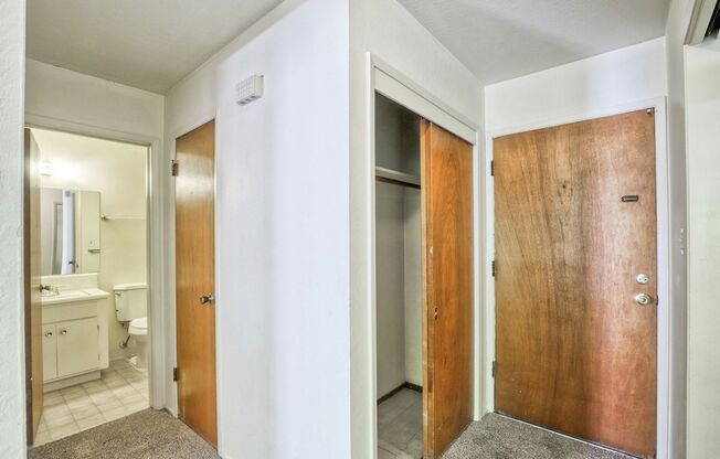 1 bed, 1 bath, $1,695, Unit 5