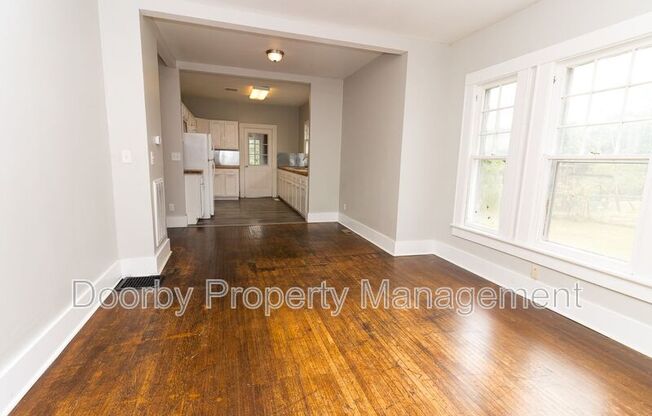 2802 FAIRVIEW DR