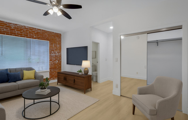 1 bed, 1 bath, 490 sqft, $1,795, Unit 107