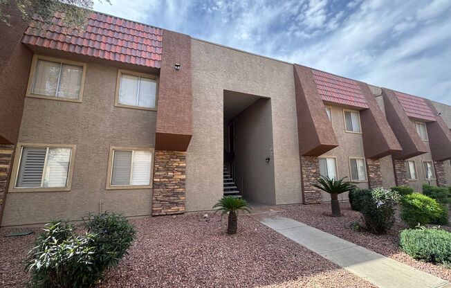 Stylish condo with new upgrades, tennis courts, and pool access