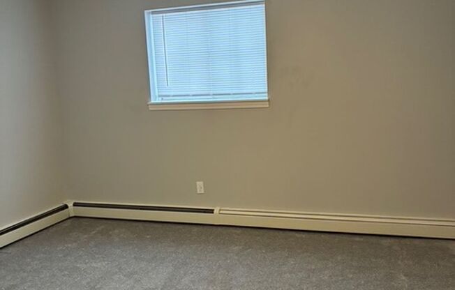 1 bed, 1 bath, 714 sqft, $1,025, Unit 304-102