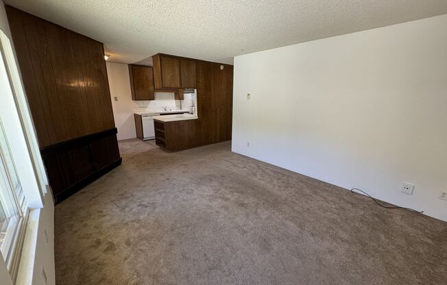 4825 Del Mar Ave  : La Reina Del Mar-OB