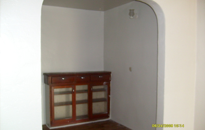Escalon cute 2 bedroom duplex w/garage