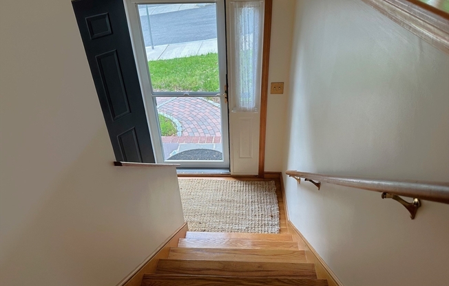 15 CURLEW ST