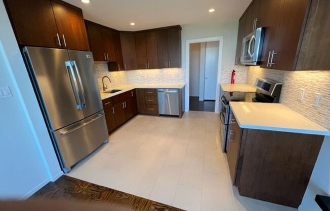 2 beds, 2 baths, 1,300 sqft, $3,950, Unit 1E