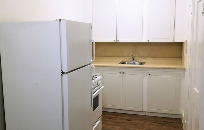 1 bed, 1 bath, 700 sqft, $1,425, Unit 5