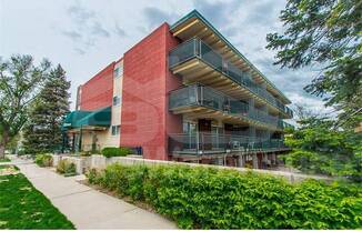 200 N Pearl St Apt 105