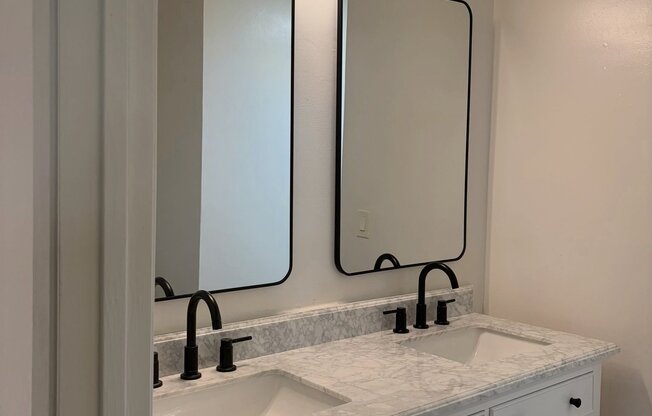 1237 CORONADO DR