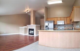 2467 CLOVERWOOD LOOP