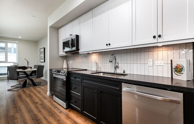 1 bed, 1 bath, 761 sqft, $2,895, Unit 407