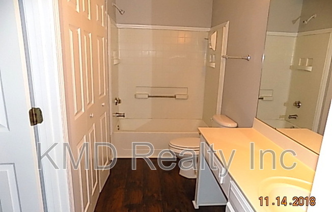 3 beds, 2 baths, $1,650