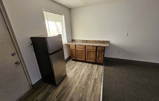 Studio, 1 bath, $600, Unit #4