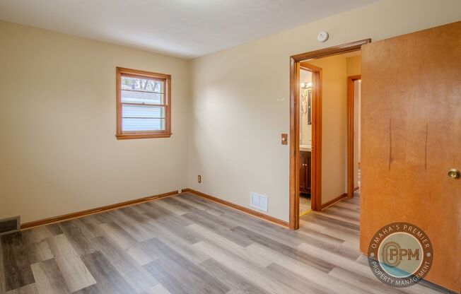 3 beds, 1 bath, $1,595