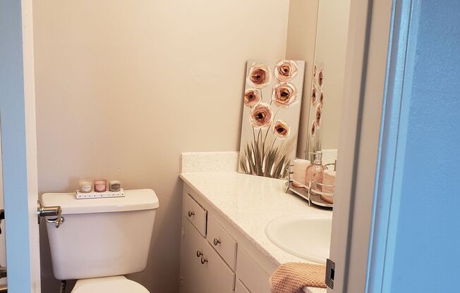 2 beds, 1.5 baths, 865 sqft, $2,375, Unit VP16