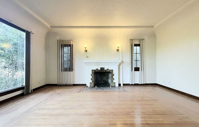 7001 2 AVE