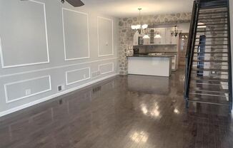 818 W 36th Street