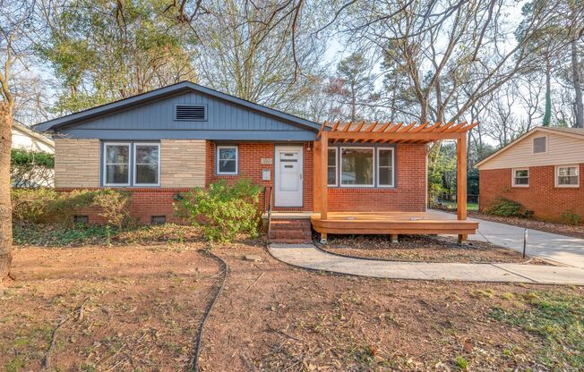 Beautiful Brick Ranch in Oakhurst!