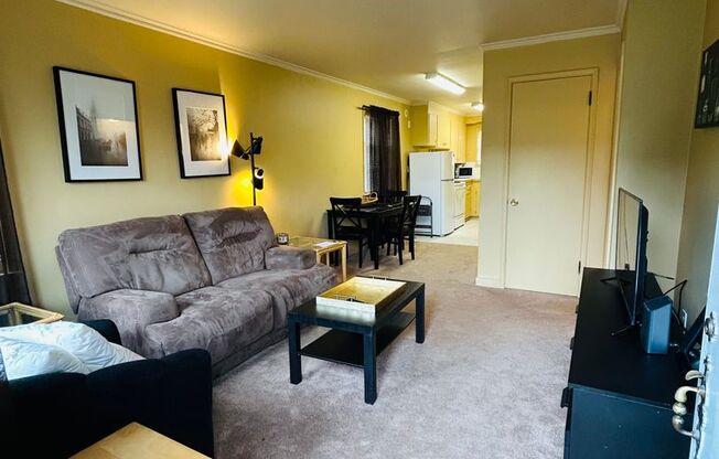 Arnold Ballard Suites