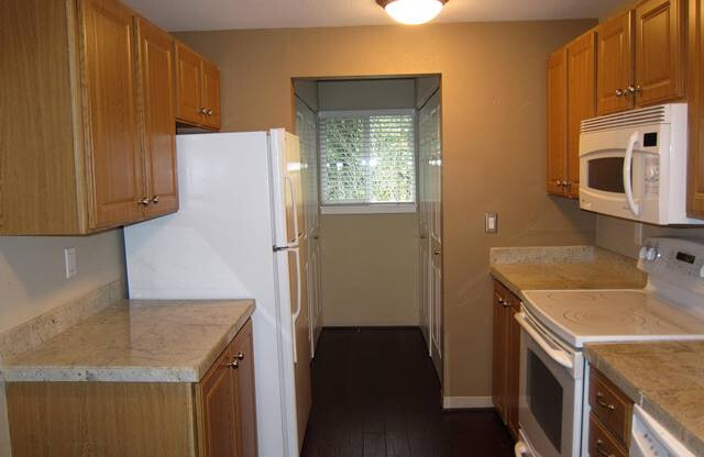 2 beds, 2 baths, $2,450