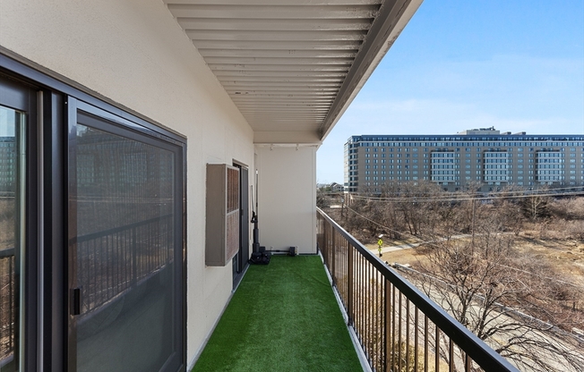 1 bed, 1 bath, 644 sqft, $2,400, Unit 407