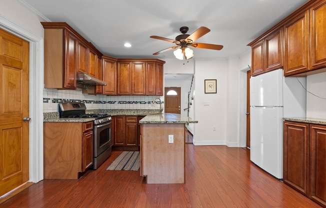 40 ALDEN PL