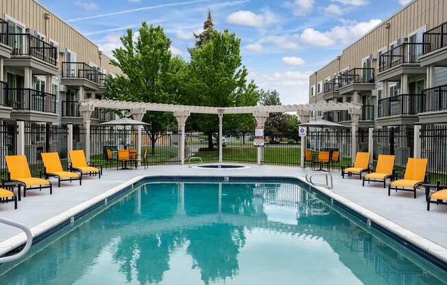 Sunset Apartments | Outdoor Seasonal Pool