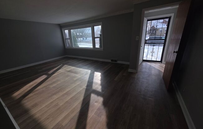 7348-7348A W Medford Ave