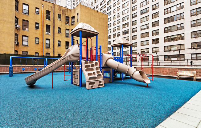 422 E 72 ST