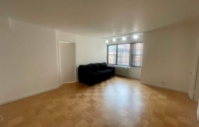 1 bed, 1 bath, $3,500, Unit 10H