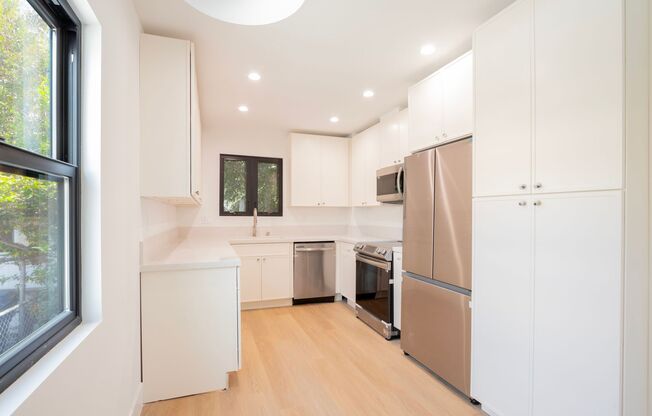 1 bed, 1 bath, $3,675, Unit 05