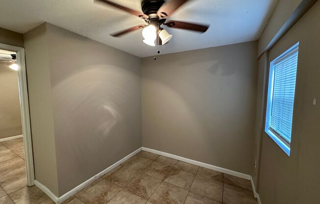 1 bedroom 1 bath apartment for rent in Pensacola - ALL UTILITIES INCLUDED!