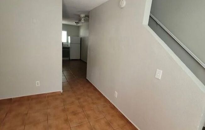 Charming 2BR Duplex in Surprise