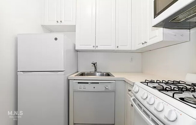 1 bed, 1 bath, $3,997, Unit 12-A